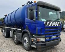 2007 Scania 4 series 114 340 8×2 vacuum tanker